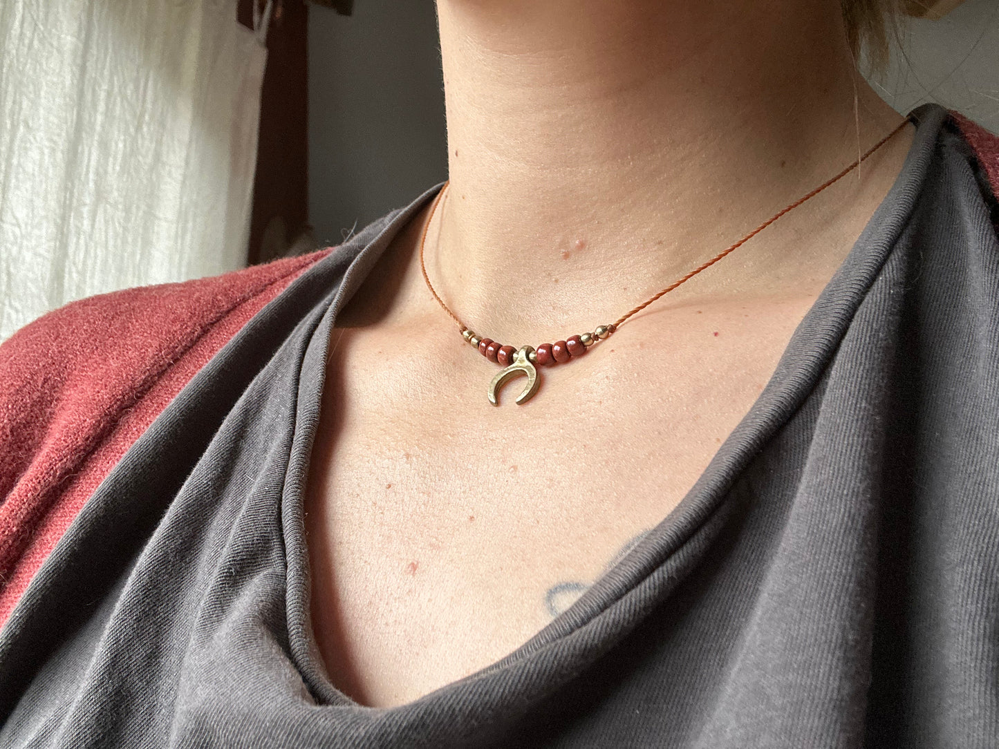 Filigrane Perlenkette mit Anhänger -
