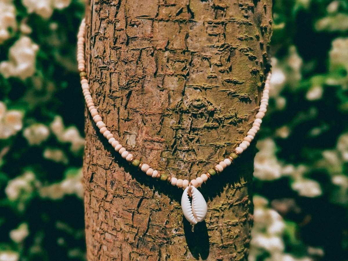 Choker Kette "Luana", Muschel, Kokosperlen, verstellbar -