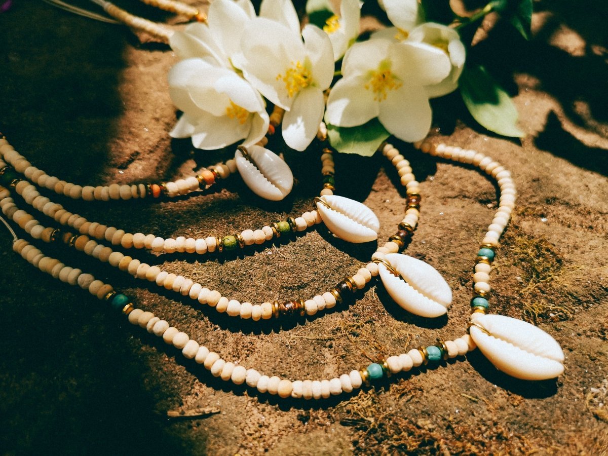 Choker Kette "Luana", Muschel, Kokosperlen, verstellbar -