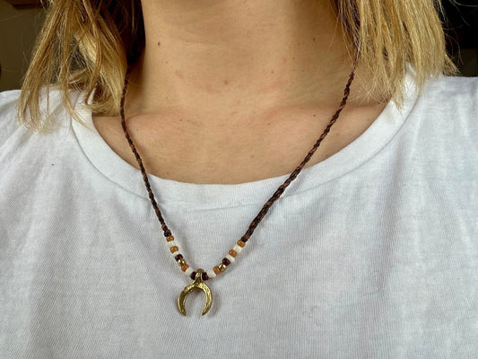 Halbmond Kette , Perlen, Leder geflochten - Halsketten