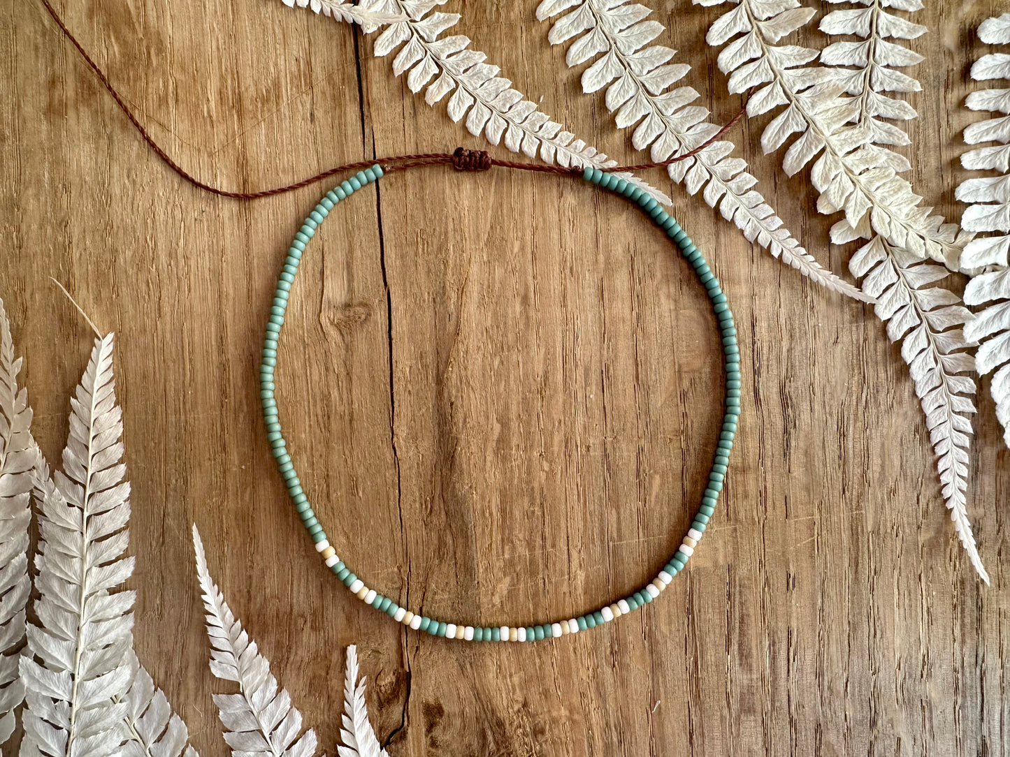 verstellbare, dünne Perlenkette "Iris", Boho Stil - Halsketten