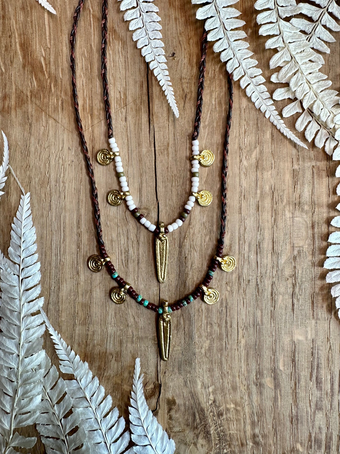 verspielte Boho Kette "Luna" mit Messinganhängern, Ethno Chic - Halsketten