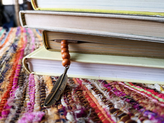 Personalisierbares Leder - Lesezeichen mit Anhänger - Lesezeichen