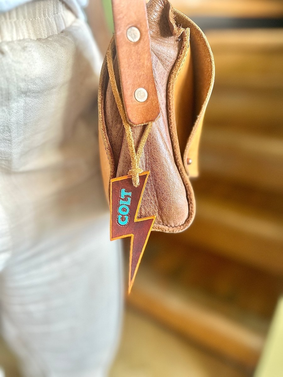 Personalisiertes Leder Anhänger mit Name & Blitz - Symbol - Schlüsselanhänger