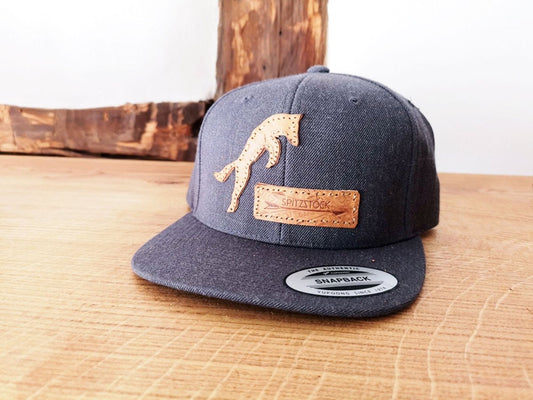 Unisex Snapback - Cap Grau mit Fuchs Lederpatch - Cap