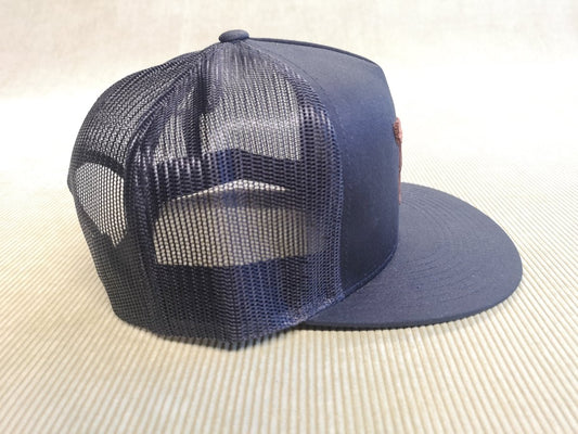Unisex Snapback - Cap Schwarz mit Netz & Büffel Lederpatch - Cap