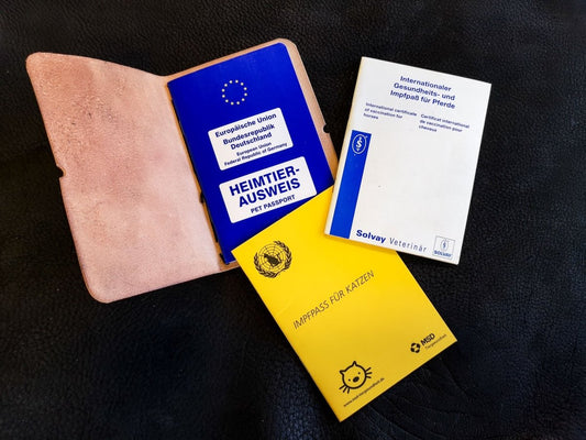 Tierausweis - Ledermappe, Impfausweis *PERSONALISIERBAR* - Mappe