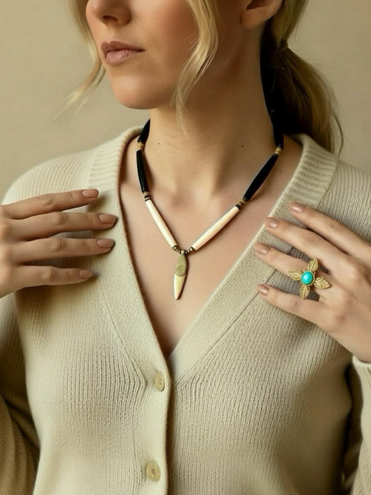 Necklace "Ivy" | Hair pipes | Necklace with gold colored charms