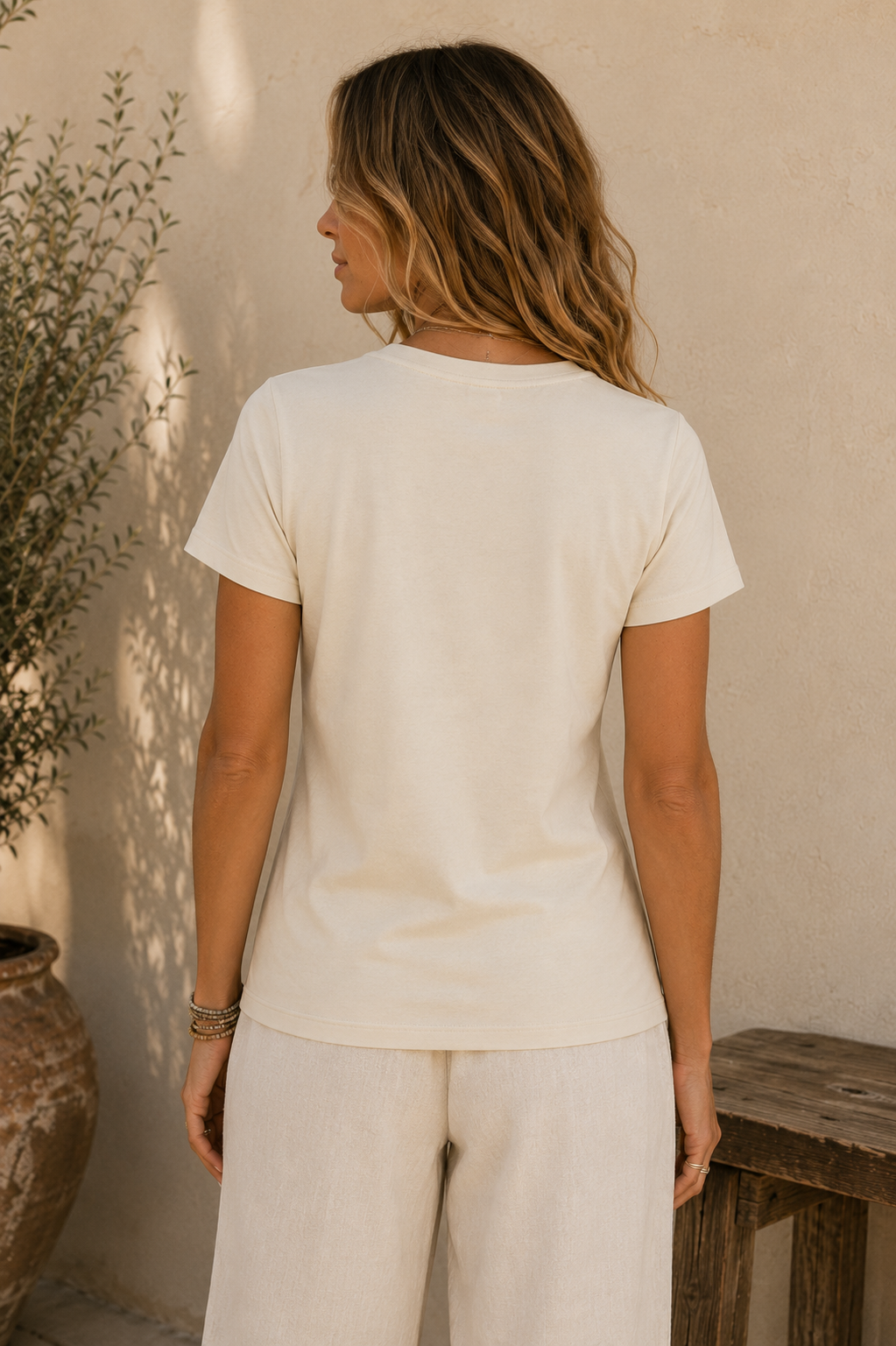 Colette T-Shirt Rückenansicht am Model, Neutral Ladies' Fit – von Spitzstock