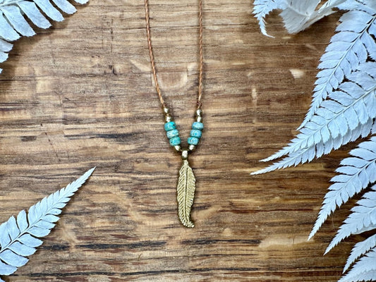 Filigrane Perlenkette mit Anhänger - 