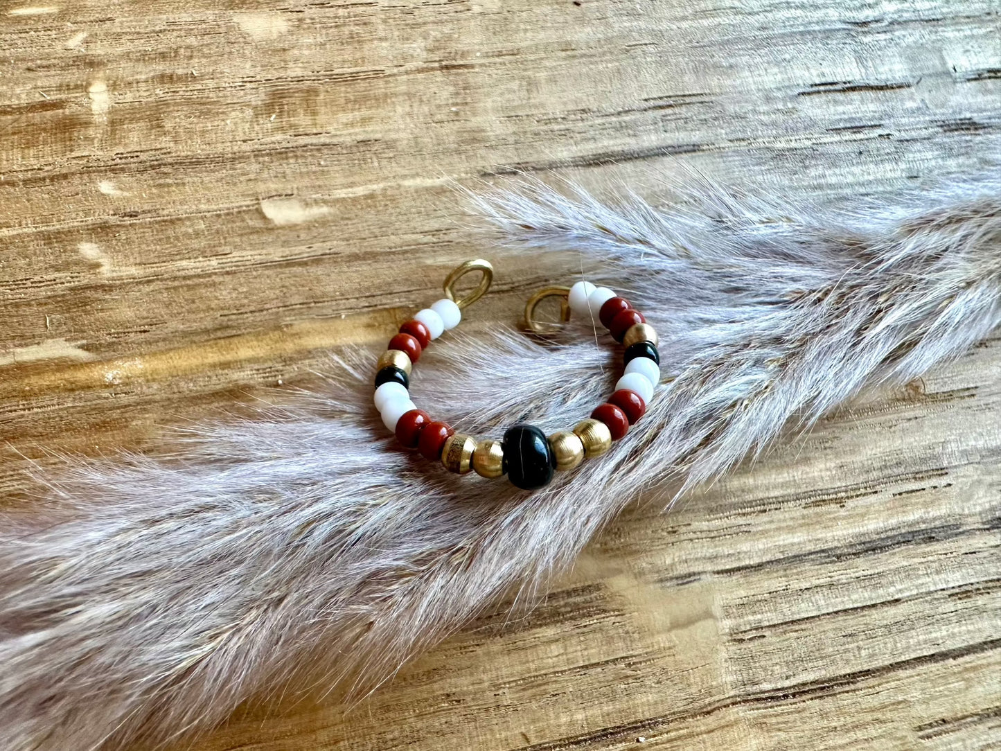 „Sage“ Perlenring - Schmuck