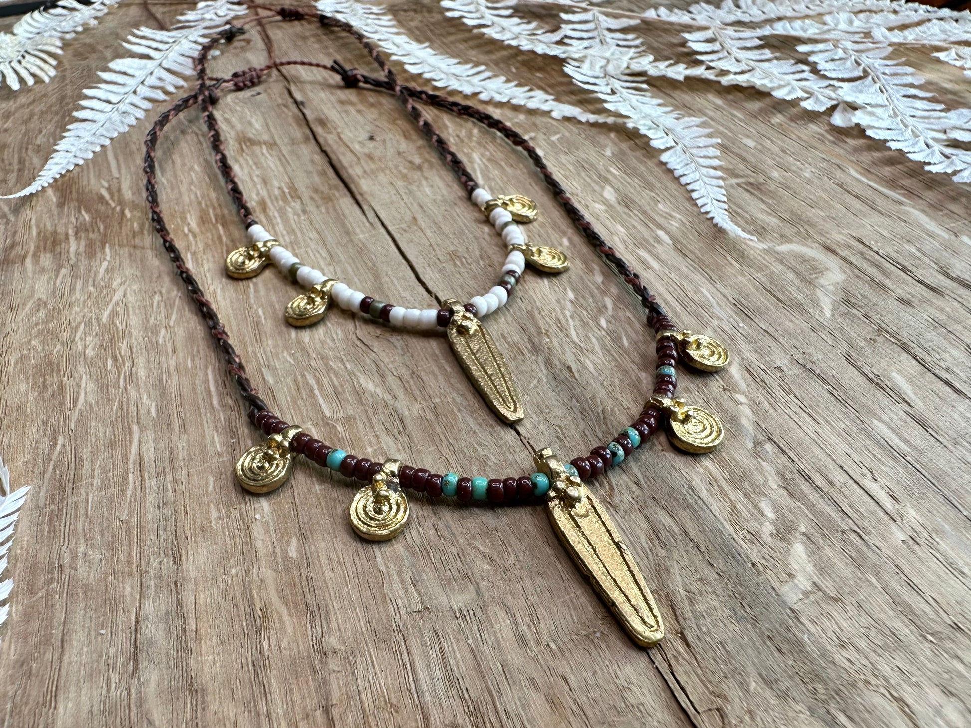 verspielte Boho Kette "Luna" mit Messinganhängern, Ethno Chic - Halsketten