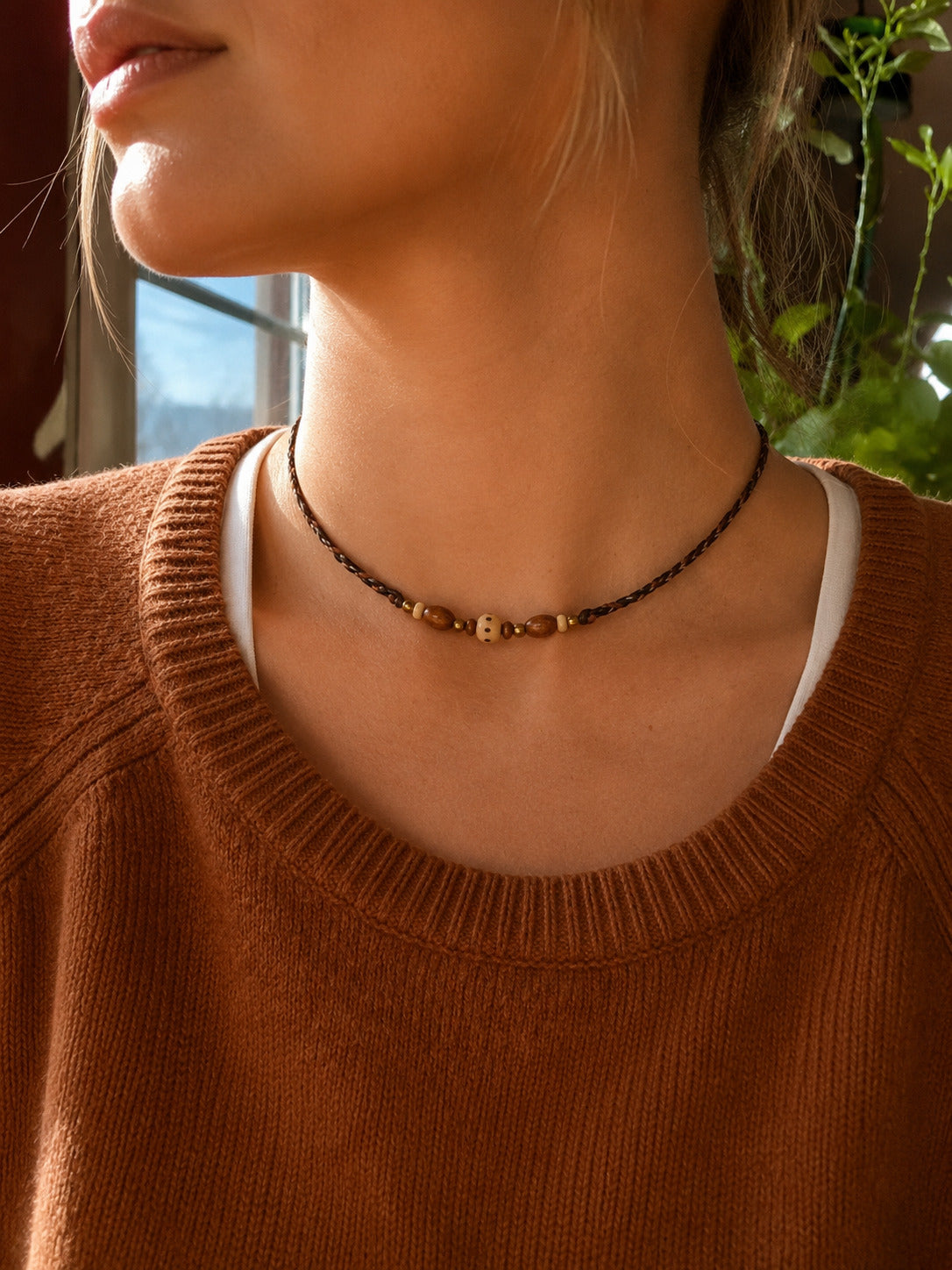 Odette Choker Kette mit Holzperlen in Dunkelbraun – von Spitzstock