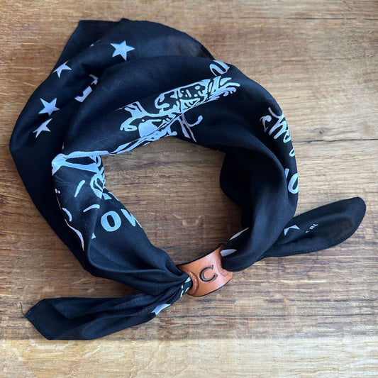 Personalisierbarer Tuchring aus Leder -